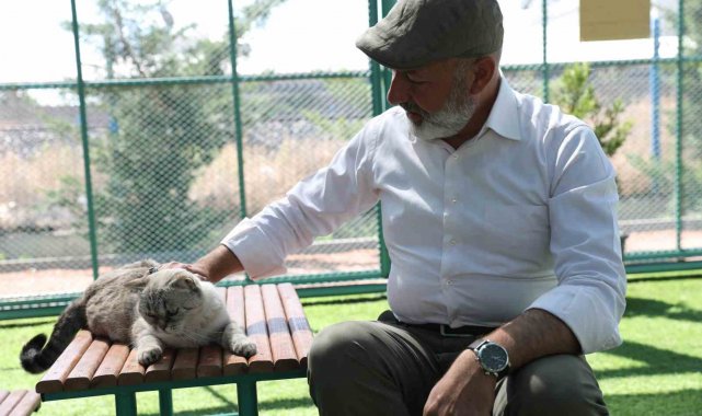 Başkan Çolakbayrakdar, "Küçük Dostlar Ambulansı 7 bin 643 can kurtardı"