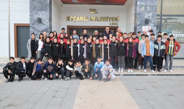 Başkan Kaplan sporcu çocukları kahvaltıda ağırladı