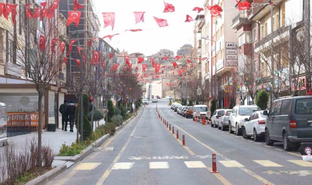 Başkan Savran'dan evlere ve iş yerlerine 'Türk Bayrağı' çağrısı