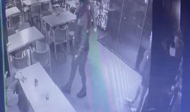 Bayrampaşa'da huzur denetiminde polis ile kafe çalışanları arasında kavga