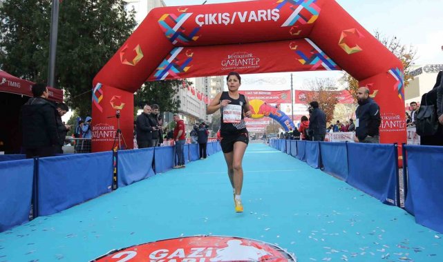 Bin 300 profesyonel sporcu Gazi Yarı Maratonu'nda ter dökecek