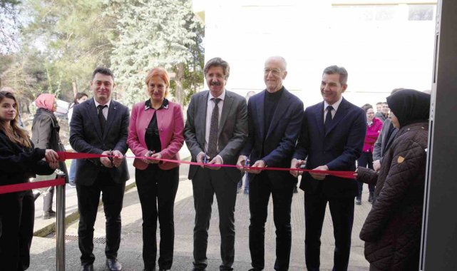 BUÜ'de Nanoteknoloji ve Malzeme Karakterizasyonu Laboratuvarı hizmete açıldı
