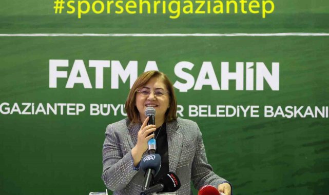 Büyükşehir, Nizip'te görev yapan öğretmenlere bisiklet dağıttı