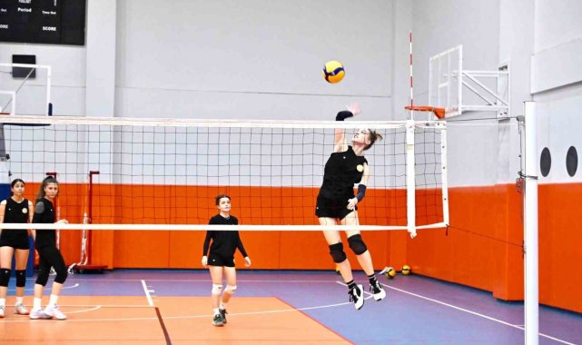 Büyükşehir'in Sultanları Akhisar Belediyespor maçına hazırlanıyor