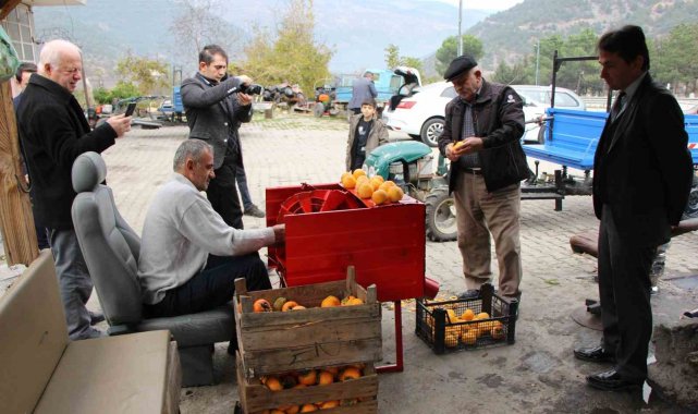 Çamaşır makinesini hurma soyma makinesine dönüştürdü