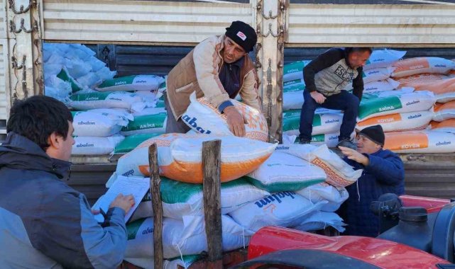 Çanakkale'de orman yangınlarından etkilenen üreticilere yem desteği