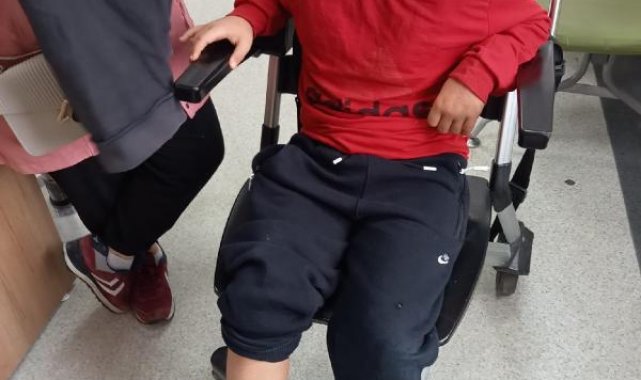 Çatlayan bileğe 'kartonlu ilk yardım'a inceleme