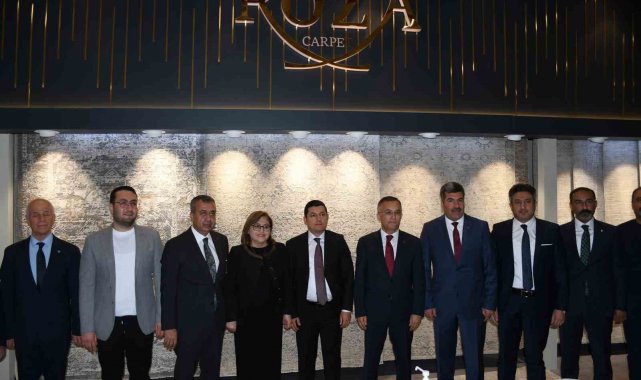 Çeber ve Şahin Gaziantepli halıcılara moral verdiler