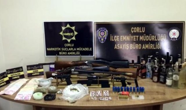 Çorlu'da mahalleye 'asayiş' operasyonu; 12 gözaltı