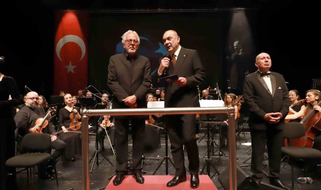 Cumhuriyet'in 100.yılına özel konser düzenlendi