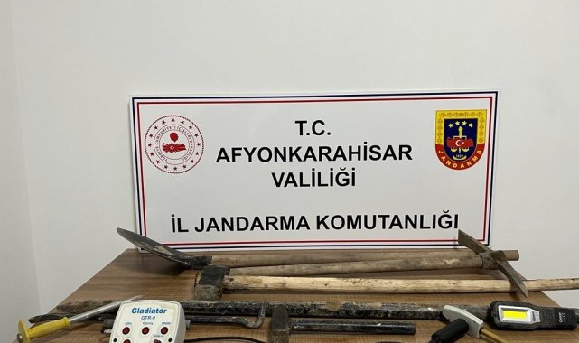 Define arayan 2 kişiyi suçüstü yapıldı