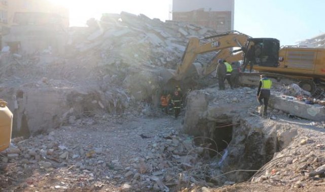 Depremde 72 kişinin hayatını kaybettiği İsias Otel'de deniz kumu kullanılmış
