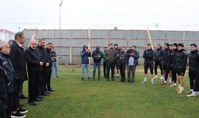 Diyarbakır'da 104 STK'dan Diyarbekirspor'a destek ziyareti