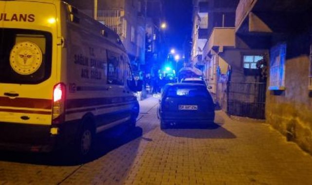 Diyarbakır'da akraba iki aile arasında taş- sopa ve bıçaklı kavga: 3 yaralı
