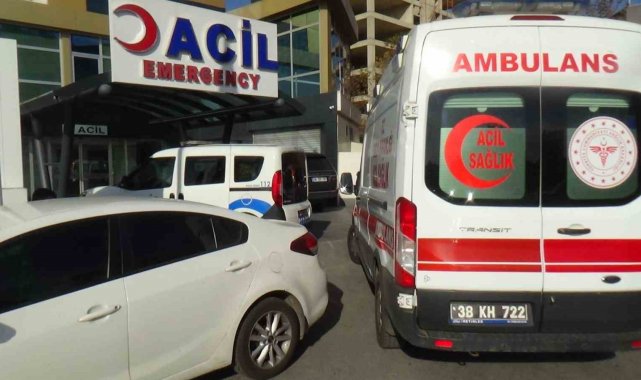 Doktorla tartıştı, ortalığı ayağa kaldırdı