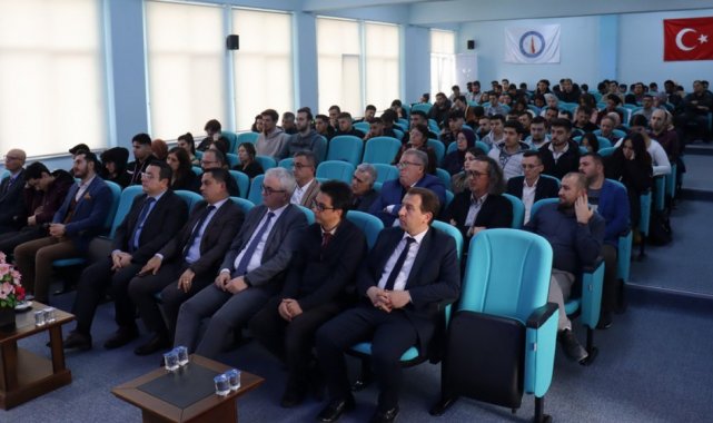 DPÜ'de "Bir Sevda, Bir Dua, Bir Davadır, Beklenendir Türkiye" konulu konferans