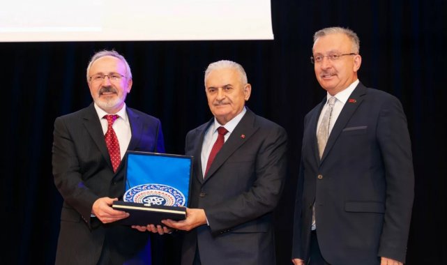 EBYÜ'de Enerji Çözümlerinde Teknolojik Öncelikler ve Üniversitelerin Rolü Konferansı