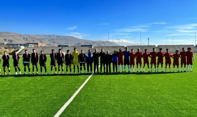 EBYÜ'nün ev sahipliği yaptığı "Üniversiteler Arası Bölgesel Ligler Futbol Turnuvası" başladı