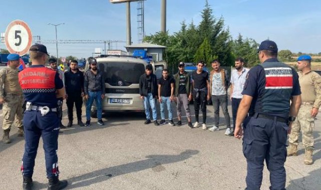 Edirne'de 1 haftada 308 kaçak göçmen, 6 organizatör yakalandı