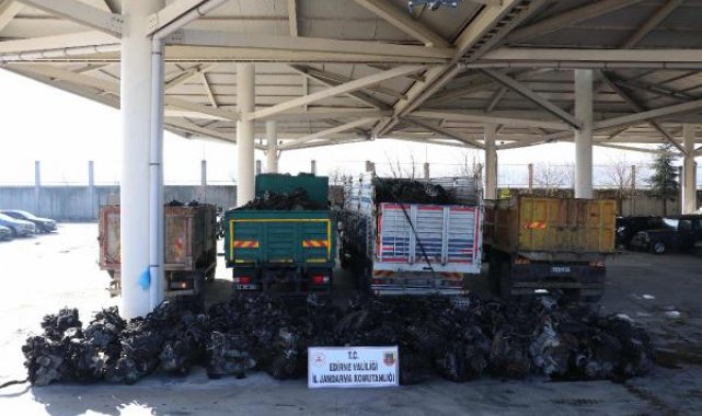 Edirne'de 25 milyon lira değerinde kaçak araç motoru ile yedek parça ele geçirildi