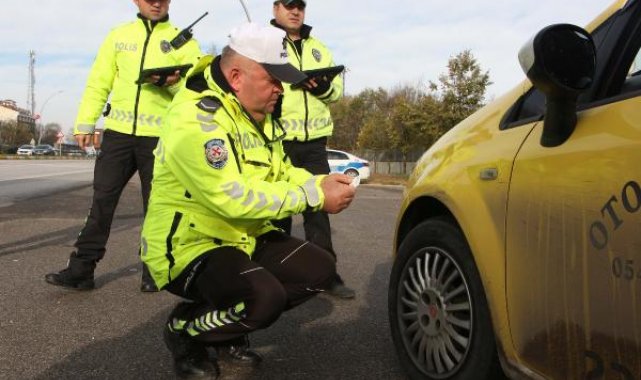 Edirne'de polisten kış lastiği denetimi
