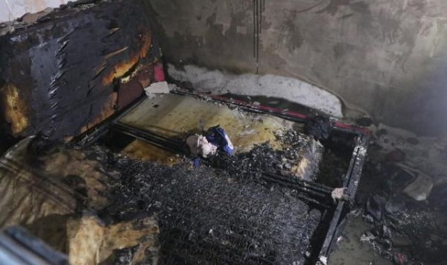 Elektrikli battaniyeden çıkan yangında bebek öldü, kardeşi ile annesi yaralandı