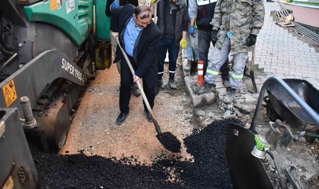 Emet Belediye Başkanı Hüseyin Doğan: "İlçenin alt yapısını 108 günde tamamladık"