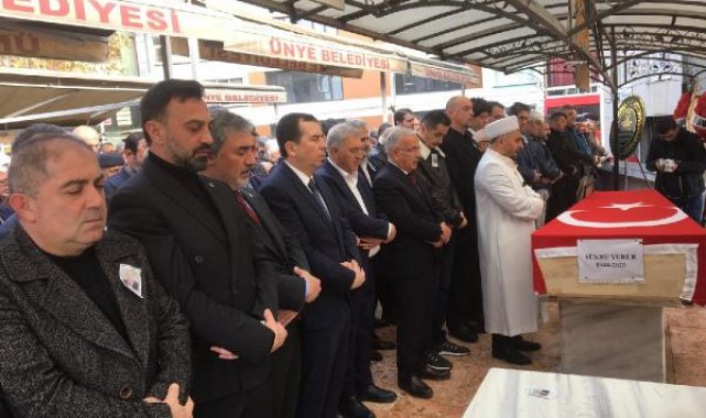 Eski Bakan Şükrü Yürür, son yolculuğuna uğurlandı