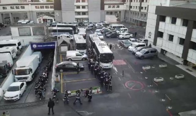 Fazla hesap ödemeyen turistleri darbettikleri öne sürülen şüpheliler adliyeye sevk edildi