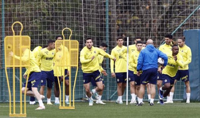 Fenerbahçe, Galatasaray derbisi hazırlıklarına başladı