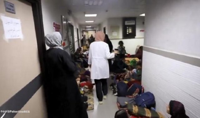 Filistin Kızılayı, Al-Amal hastanesine sığınanların görüntüsünü paylaştı