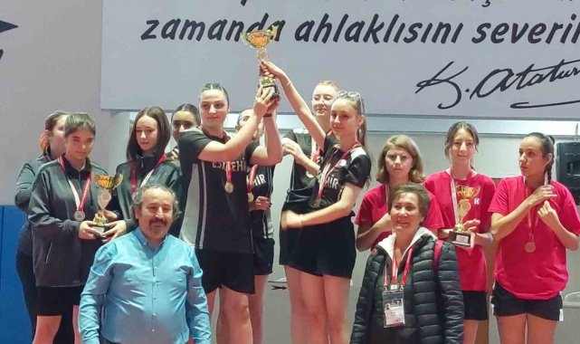 Gazi Mustafa Kemal Anadolu Lisesi Eskişehir Şampiyonu oldu