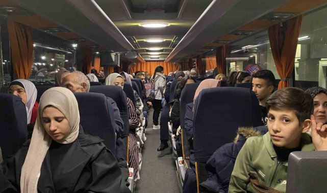 Gazze'den tahliye edilen Türk vatandaşları İstanbul'a getirildi