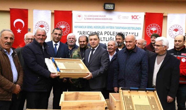 Gümüşhane'de arıcılara bin 320 adet polen tuzaklı kovan altlığı dağıtıldı