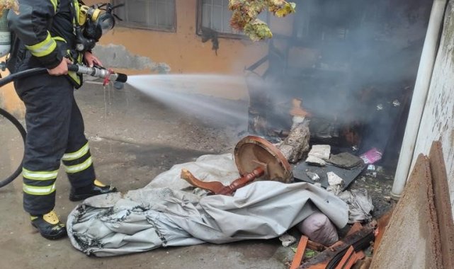 Hatay'da bir evde yangını çıktı