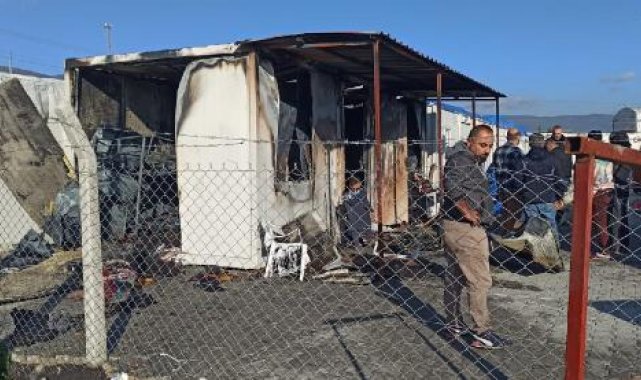 Hatay'da depremzedelerin konteyneri yandı
