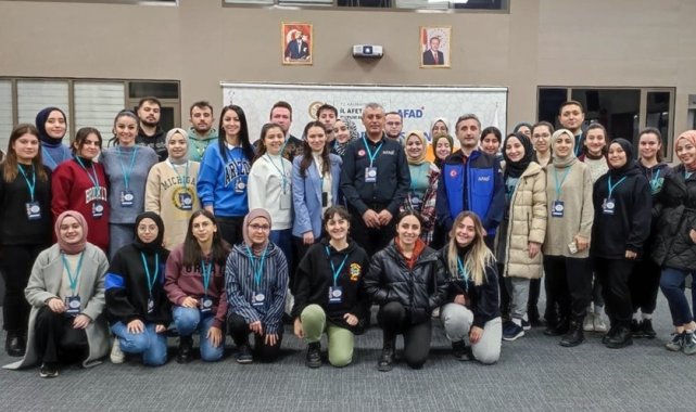 Hemşirelik öğrencilerine arama kurtarma eğitimi
