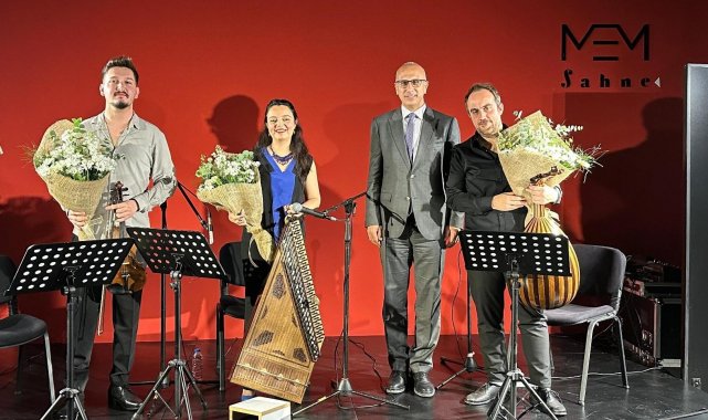 Her-Dem Trio 'Cumhuriyetin Müziği' ile hayran bıraktı