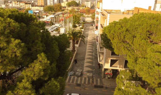 İncirliova'nın en işlek caddesi yenilendi