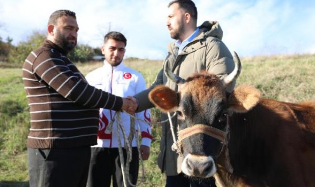 İnek parası ile katıldığı şampiyonadan Avrupa 3'üncüsü olarak döndü
