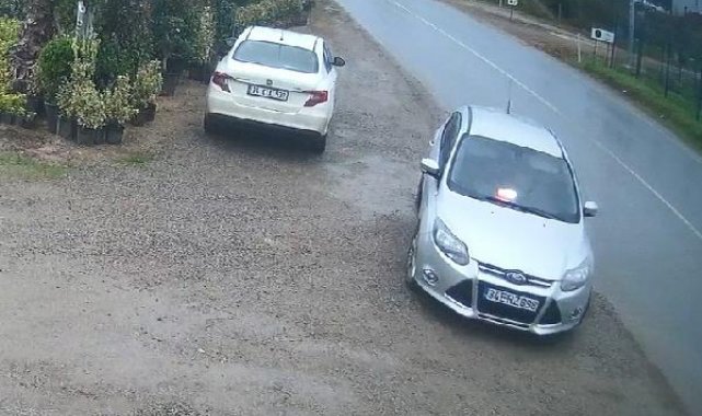 İstanbul'da 24 eve giren çakar lambalı hırsızlar yakalandı
