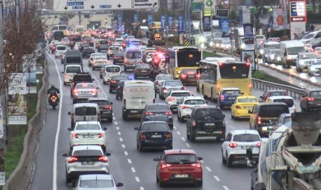 İstanbul'da trafik yoğunluğu-1