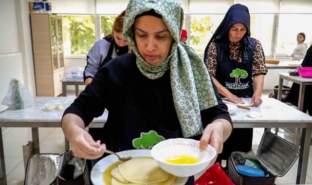 Kadınlardan pastacılık kursuna yoğun ilgi