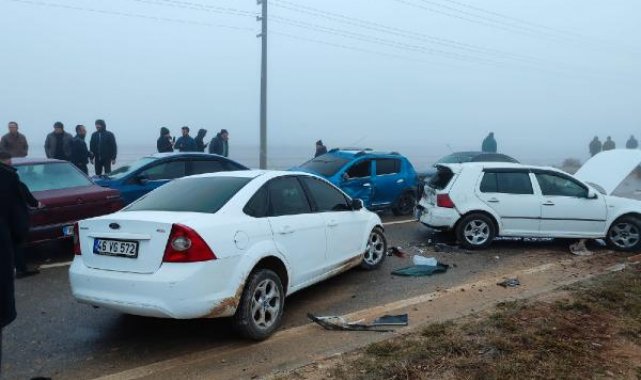 Kahramanmaraş'ta 2 zincirleme kaza: 15 yaralı