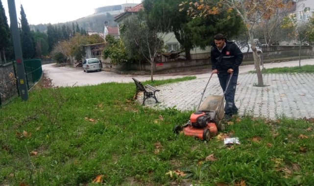 Karesi Belediyesi'nden milyonlarca metrekarede ot temizliği