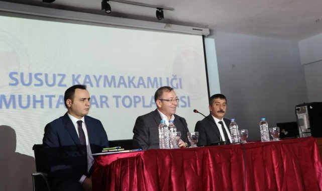 Kars Valisi Polat, Susuz'da muhtarlarla buluştu