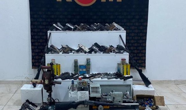 Kars'ta kaçak silah imalathanesine operasyon; 2 gözaltı