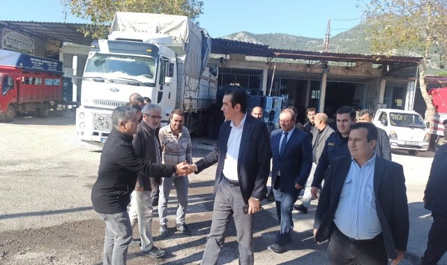 Kaymakam Topsakaloğlu, hal esnafıyla bir araya geldi
