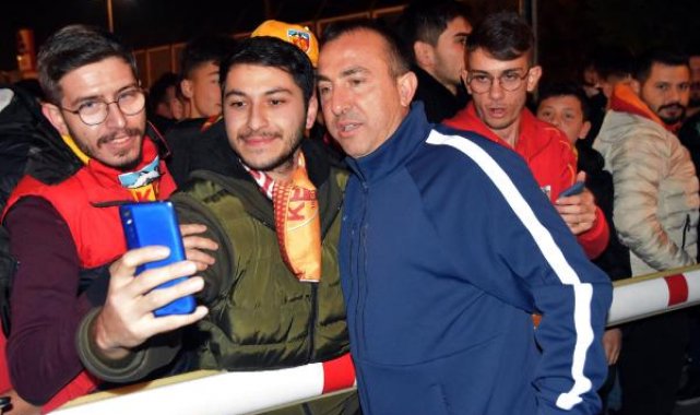 Kayserispor kafilesi tezahüratlarla karşılandı