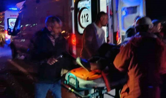 Kızıltepe'de kontrolden çıkan otomobil takla attı: 3'ü çocuk 8 yaralı